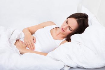 Bác sĩ CKII giải đáp: Đau bụng dưới sau khi quan hệ do đâu?